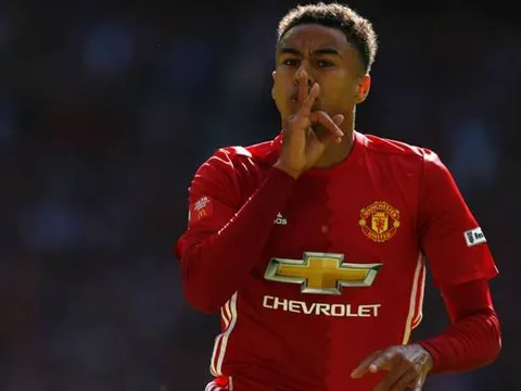 Đừng vội gạch tên Manchester United