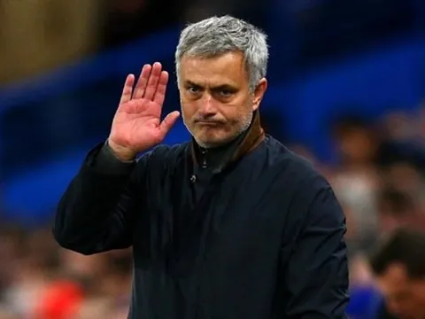 Góc Chelsea: Cả thế giới đảo chiều chỉ đúng sau 1 năm