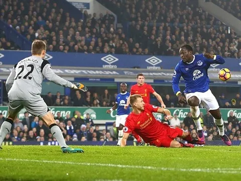Góc chiến thuật: Liverpool thắng Everton nhờ những "người không phổi"