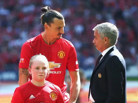 Góc Man Utd: Ibrahimovic vào 'phom', còn ai chê Mourinho