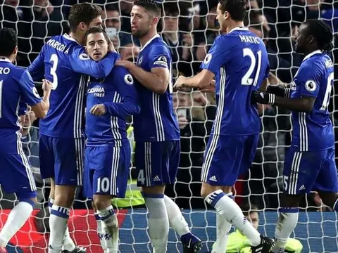 Hazard toả sáng rực rỡ, Conte nghĩ gì?