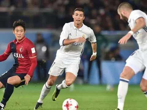 Ibra chê Ronaldo không có năng khiếu bẩm sinh