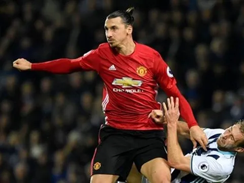 Ibra tỏa sáng, MU vừa mừng vừa lo