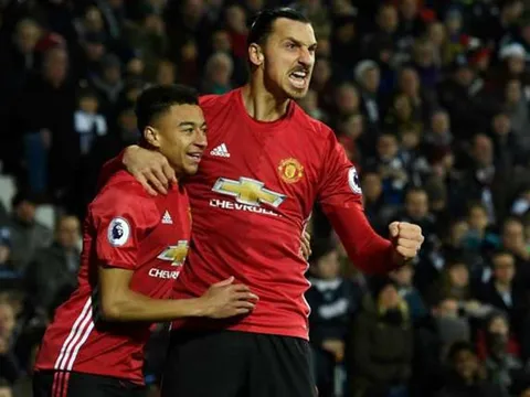 Jose Mourinho: Ibrahimovic là siêu nhân