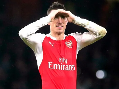 Khả năng phòng ngự đỉnh cao của Laurent Koscielny