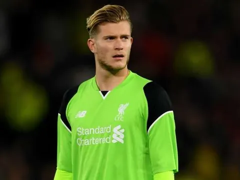 Lấy suất Karius, Mignolet phản ứng ra sao?