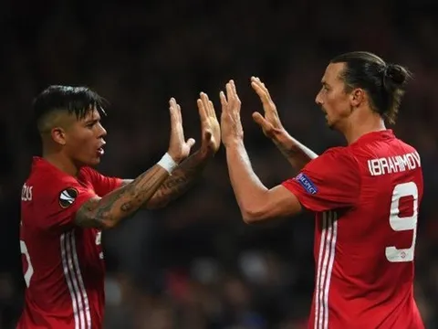 Liên tục chơi xấu, bộ đôi sao Man Utd "hú hồn" với FA