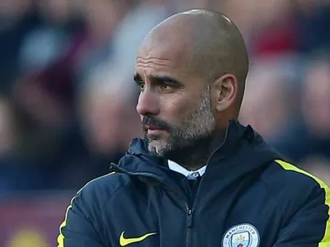 Man City thua sấp mặt: Giờ thì Pep hết dám 'giỡn cợt' ở NHA