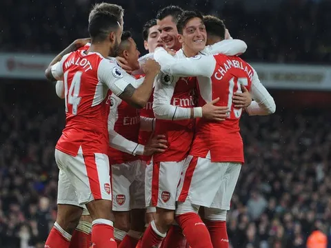 Màn trình diễn của Granit Xhaka vs Stoke City