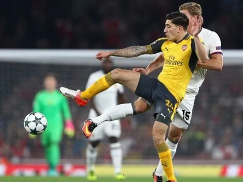 Màn trình diễn của Hector Bellerin vs Manchester City