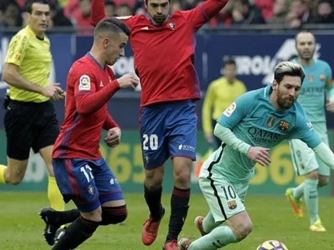‘Ronaldo chẳng bao giờ chơi đẹp như Messi’