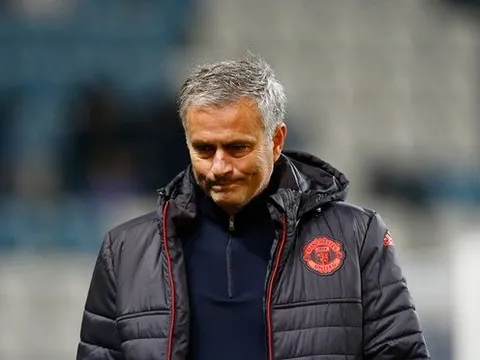 Mkhitaryan tỏa sáng, Mourinho nhận xét gì?