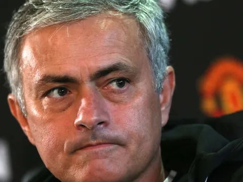 Mourinho nói về khả năng chiêu mộ tiền đạo