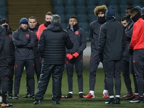 Mourinho thừa nhận khiếp sợ thời tiết tại Ukraine