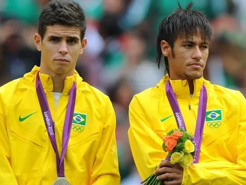 Nhìn lại thời 'sửu nhi' của Neymar