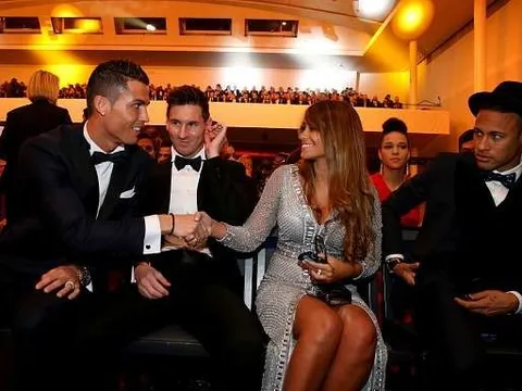 Những khoảnh khắc khó quên giữa Ronaldo và Messi