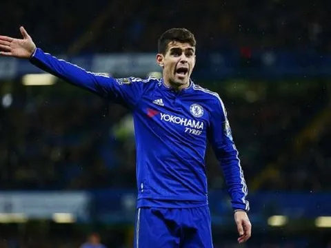 Oscar sắp sang Trung Quốc, CĐV Chelsea 'sung sướng' ăn mừng