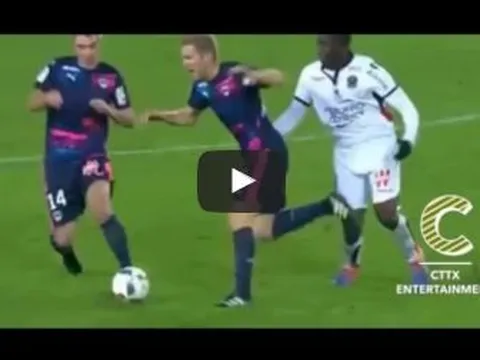 Pha phạm lỗi lộ liễu dẫn đến thẻ đỏ của Mario Balotelli vs Bordeaux