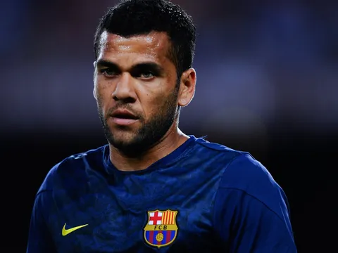 Quá khứ vàng son của Dani Alves