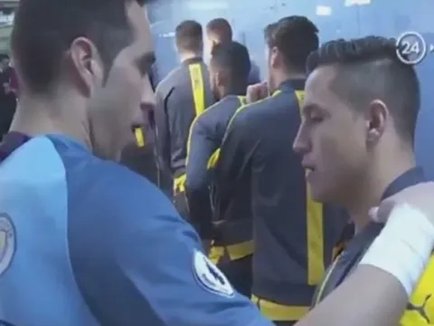 Alexis Sanchez không biết Gundogan là ai