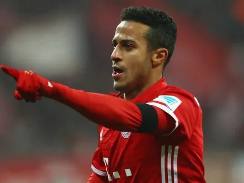Sao Bayern chưa hết hân hoan vì vô địch lượt đi