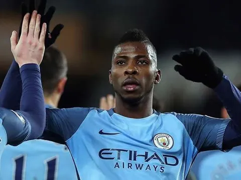 Sao Man City đi vào lịch sử NHA vì "mắn" bàn thắng