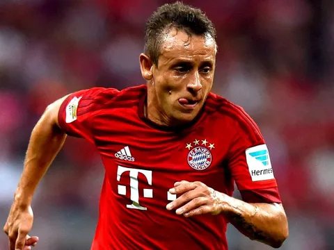 Sau Lewandowski, Bayern tiếp tục trói chân trụ cột