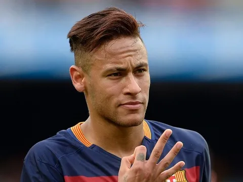 Thời còn ở Santos, Neymar đã chơi bóng như thế này