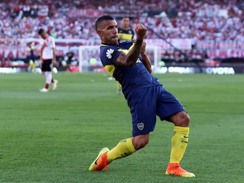 Tiếc nuối lớn nhất của Galliani là không thể mang Tevez về Milan