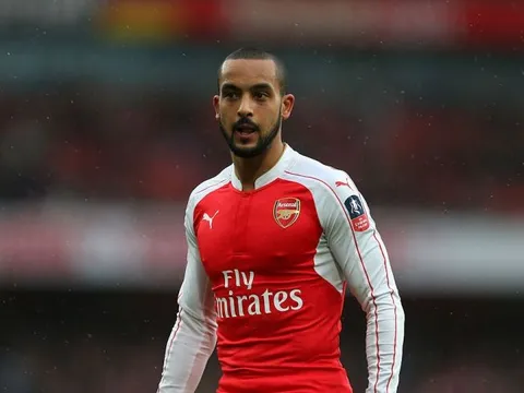 Tốc độ như chiếc F1 của Theo Walcott