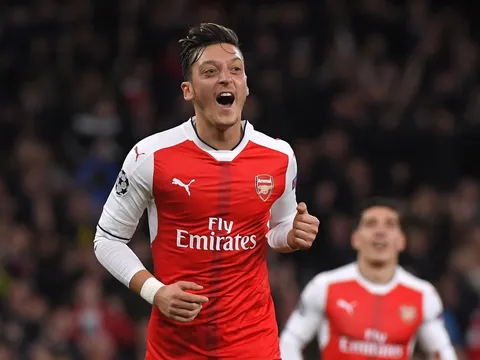 TRỰC TIẾP: Arsenal 3-1 Stoke City: Iwobi ghi bàn, dấu chấm hết cho Stoke?