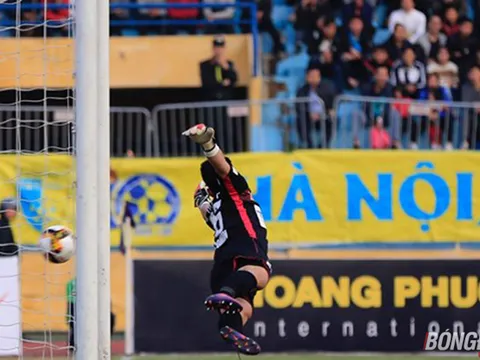 “Người nhện” Tuấn Linh nói gì khi giúp Than Quảng Ninh giành Siêu Cup
