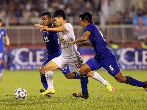 Công Phượng đá như mơ ngủ