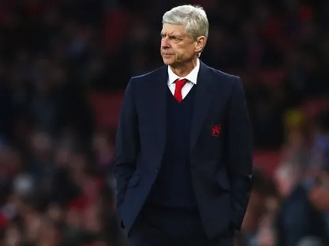 Wenger bóng gió về thời điểm gia hạn với Arsenal