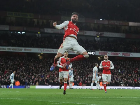 Wenger, và mối quan hệ thực thà với Giroud