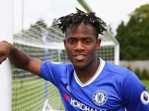 West Ham hỏi mượn bom tấn bị bỏ rơi của Chelsea