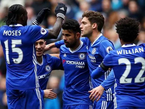 Willian tiết lộ cách Conte giúp Chelsea 'lên đỉnh'