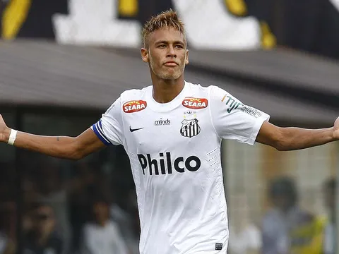 Xem Neymar "làm nhục" hàng thủ đối phương
