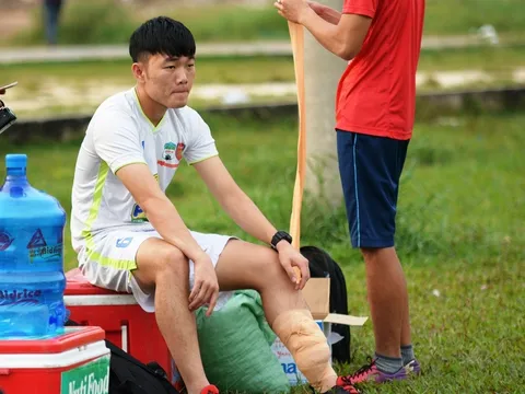 Xuân Trường chấn thương trước ngày sang Hàn Quốc