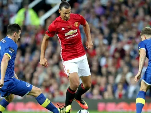 Zlatan Ibrahimovic được chọn làm đội phó Man United
