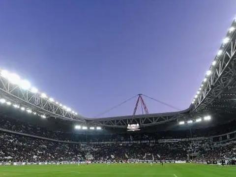 Phí chuyển nhượng Pogba có thể mua cả SVĐ Juventus cùng nhiều thứ khác