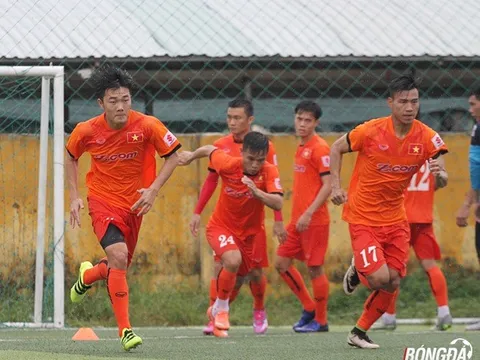 Về Việt Nam, Xuân Trường đội mưa tập luyện cùng đồng đội