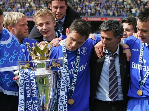 HLV giàu thành tích nhất Ngoại hạng Anh: Pep, Mou hay Wenger?