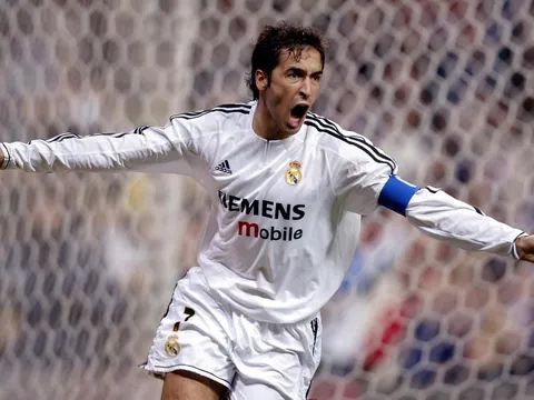 10 bàn thắng hay nhất của 'Chúa nhẫn' Raul Gonzalez
