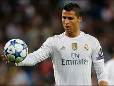 10 cú hattrick đỉnh cao trong lịch sử bóng đá