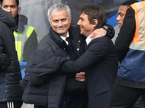 11 trận của Conte bằng cả năm của Mourinho