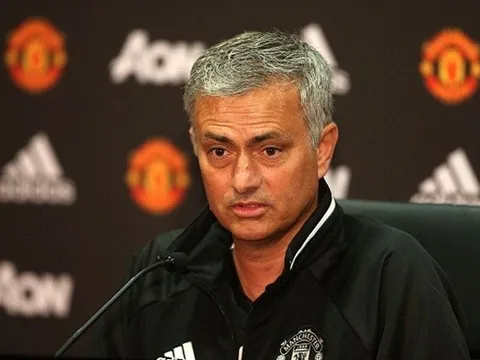 Mourinho xác nhận: Man Utd sẽ có bản hợp đồng thứ tư