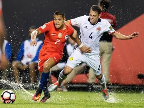 'Cơn bão' Chile 'cuốn phăng' Colombia trong 12 phút đầu