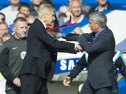 20 năm cầm quyền ở Arsenal, Wenger đã đụng độ bao nhiêu chiến lược gia Chelsea?