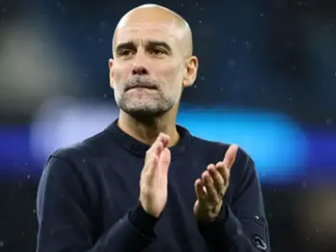 Pep Guardiola thừa nhận Man City mất quyền tự quyết vô địch